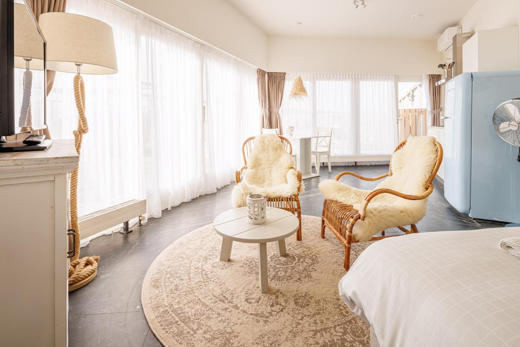 Neptunus Appartementen Bergen aan Zee Room photo